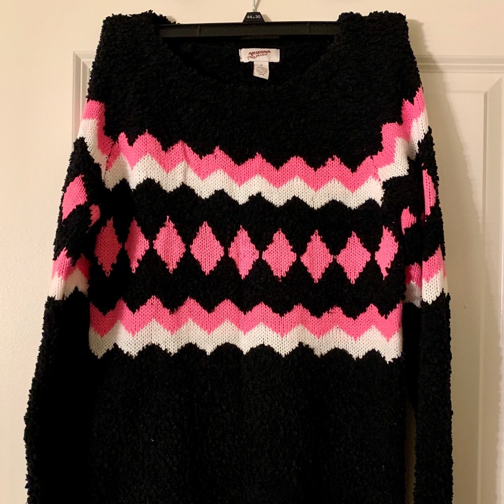 Juniors sweater